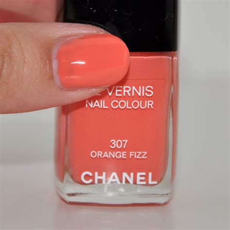 Chanel Orange Fizz Le Vernis Nail Colour Product Info 